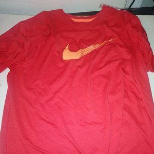 NIKE RED T Shirt L LARGE WORKOUT Athletic T-shirt
